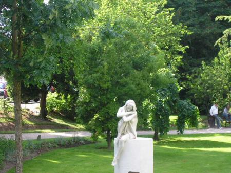 Statu